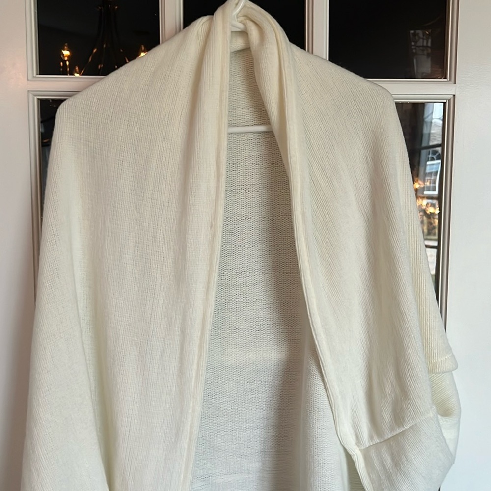 Knit shrug, NWOT off white one size fits all